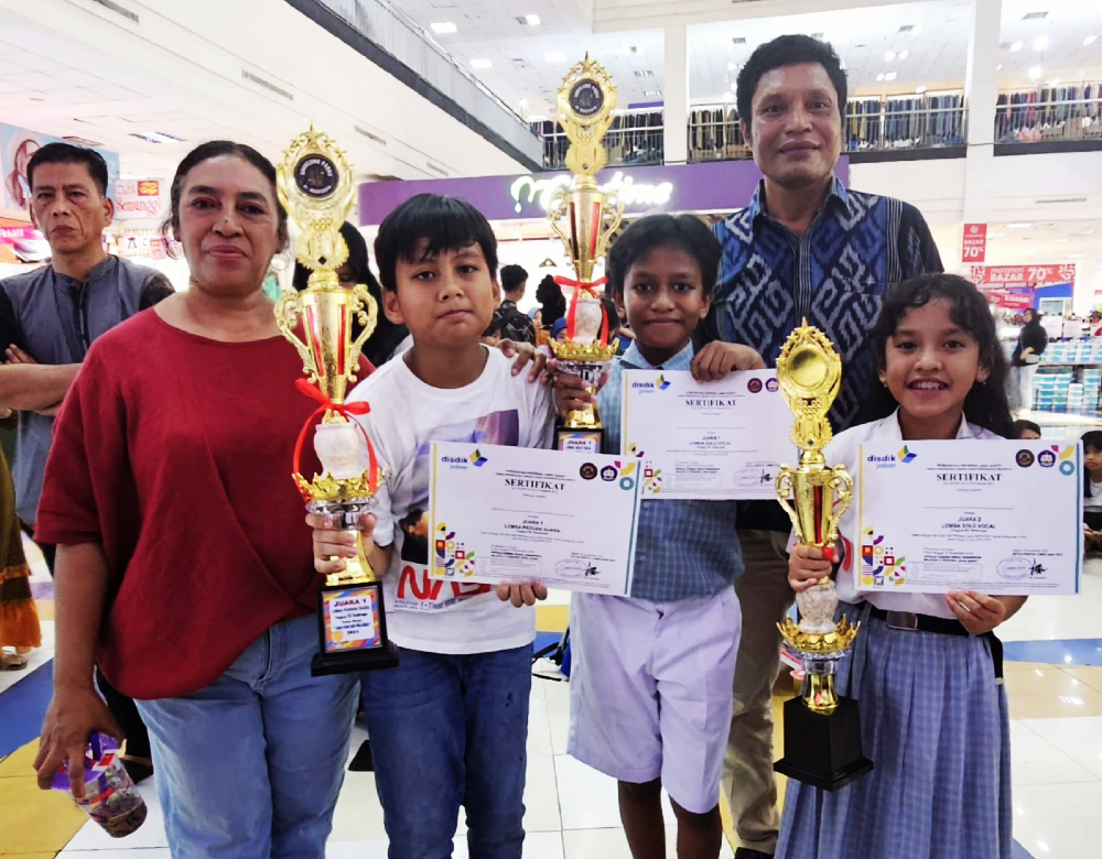 Read more about the article MGMP Seni Budaya Kota Depok Gelar Lomba Seni, SD Santa Theresia Boyong 3 Piala